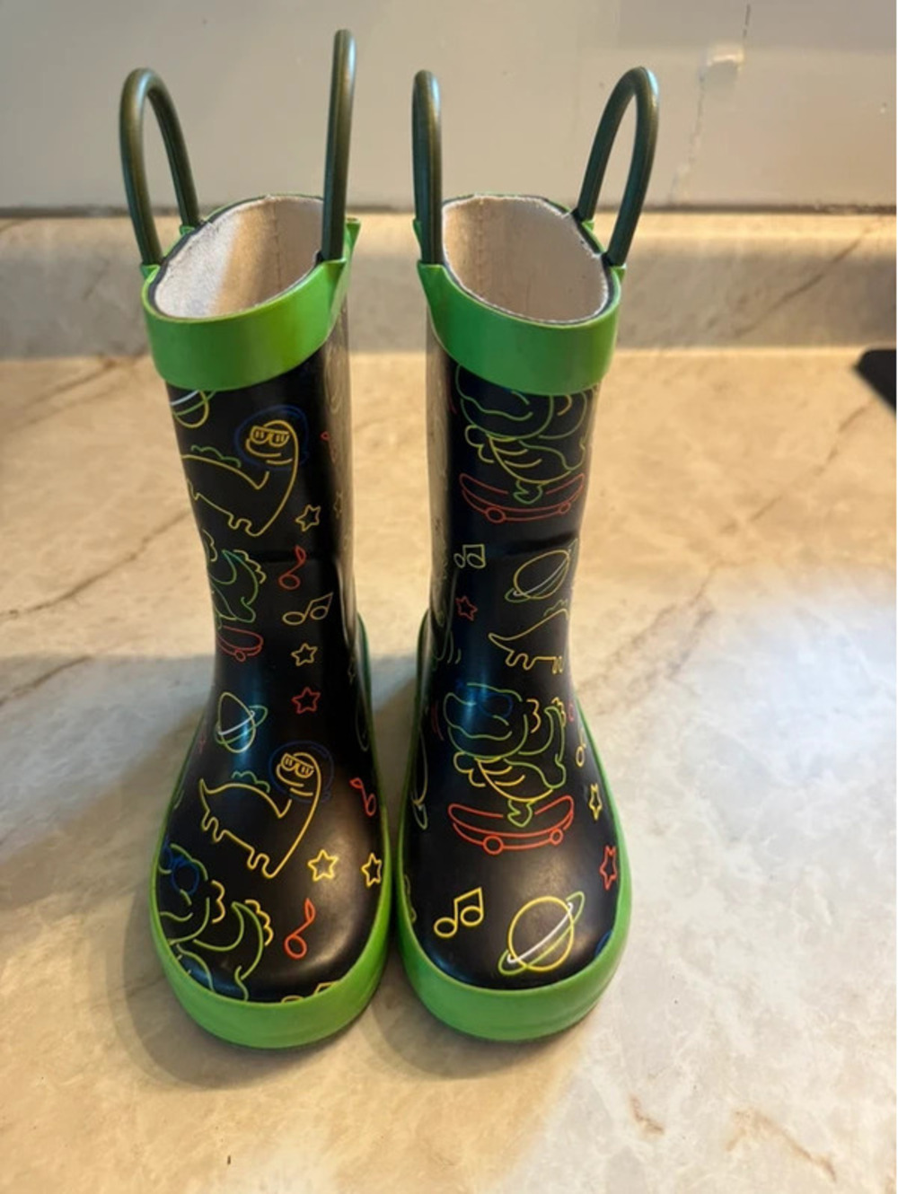 Hisea Kids Green and Black Dinosaur Print Rain Boots Size 8